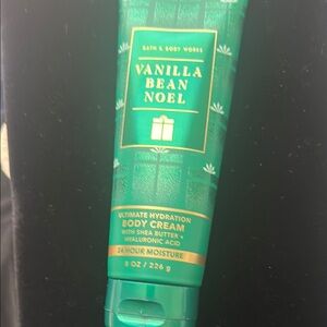 Bath & Body Works Vanilla Bean Noel Body Cream - Green